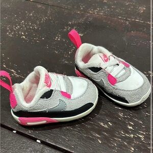 Nike soft rubber sole air max